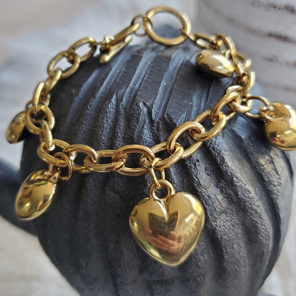 Gold Heart Charm Bracelet - Women's Fashion Bracelet - Picture 2 of 6